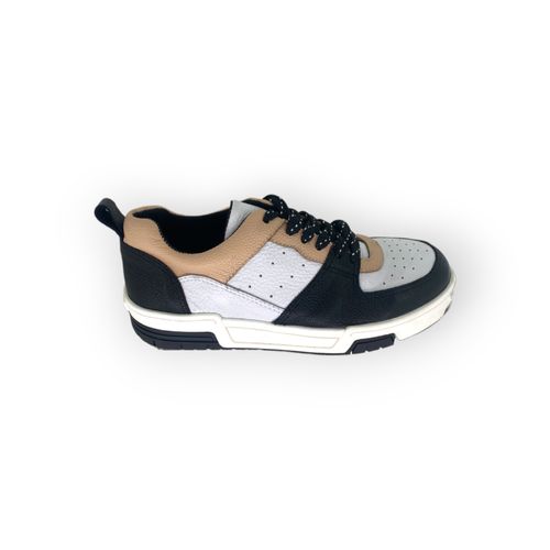 Zapatilla Lemon Pie Acordonada Negro Blanco