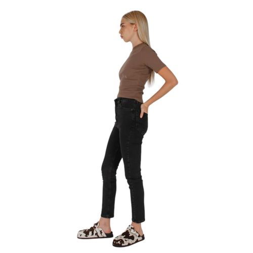 Jean Sarkany Pin Negro