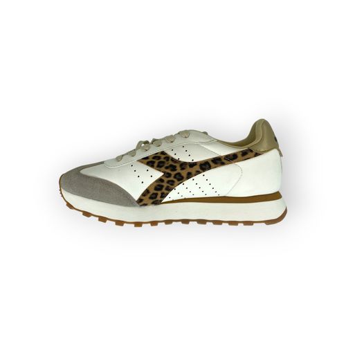Zapatilla Diadora Lodi Beige