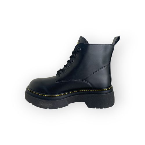 Borcego Kate Kuba Sofia Negro
