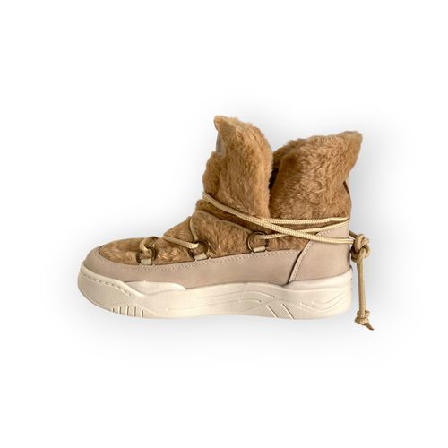 Zapatilla South One Ana Off White