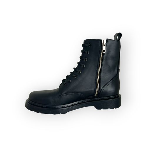 Borcego Micadel Acordonado Negro